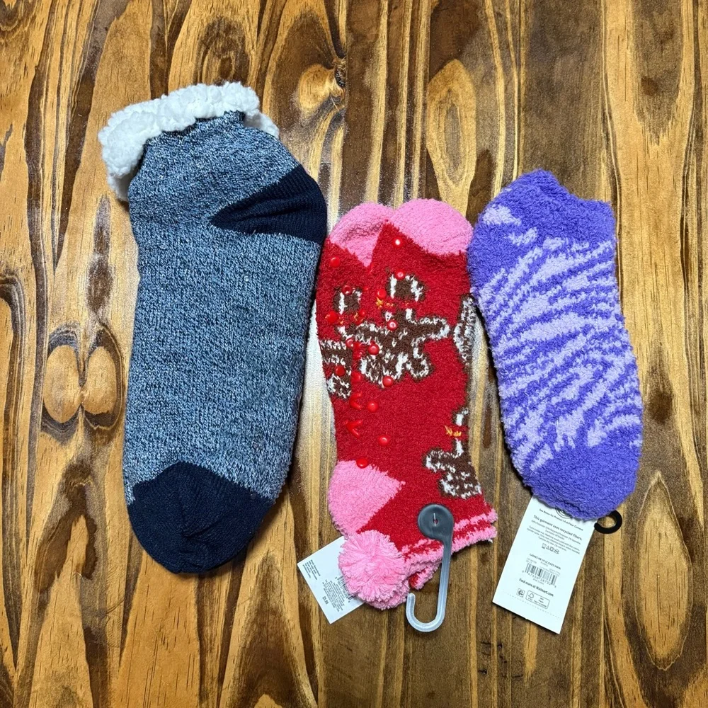 Fuzzy socks nwt muk Luks old navy & no boundaries
